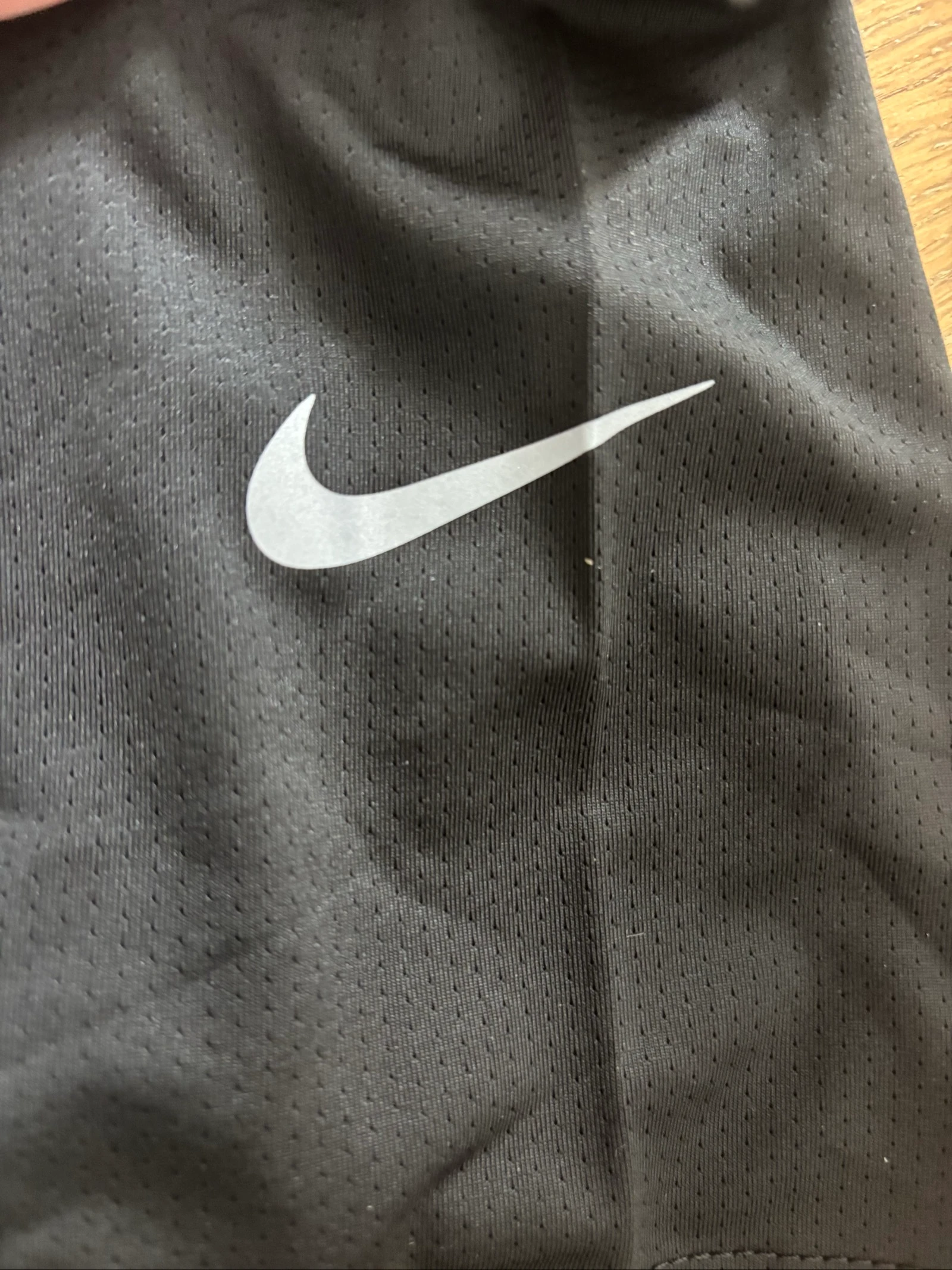 T shirt de sport Nike dri-fit noir avec motif de squelette M – photo 2